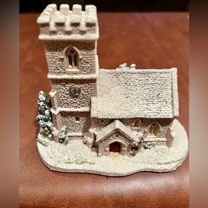 Lilliput Lane Figurine - St Joseph’s Church